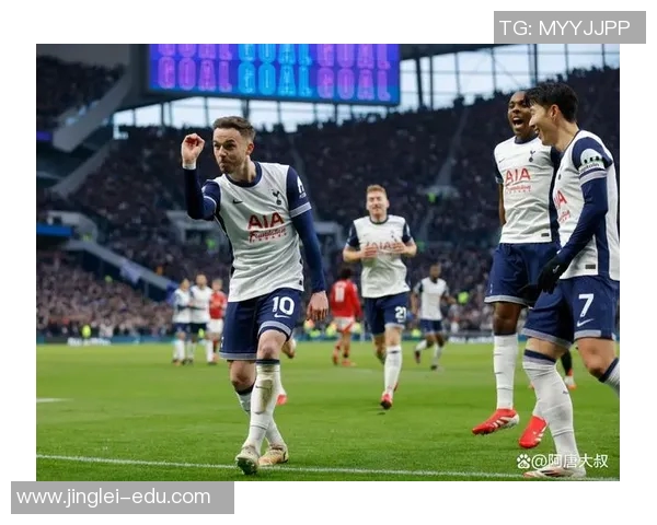 热刺与曼联的激战传奇:一场足球场上的爱恨纠葛与荣耀追逐